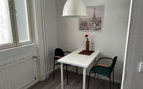 Varastotie 1A